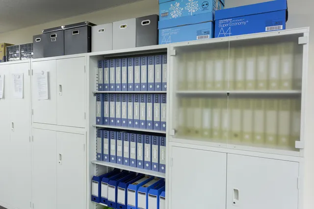 配送・倉庫関連書類の膨大な蓄積